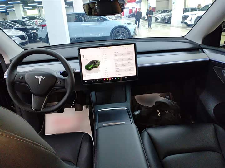 Фото 9 - Tesla Model Y