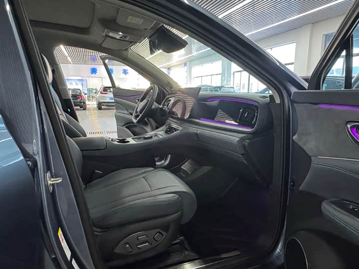 Фото 12 - BYD Sea Lion 07 DM-i Hybrid