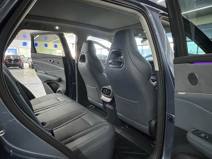 Фото 13 - BYD Sea Lion 07 DM-i Hybrid