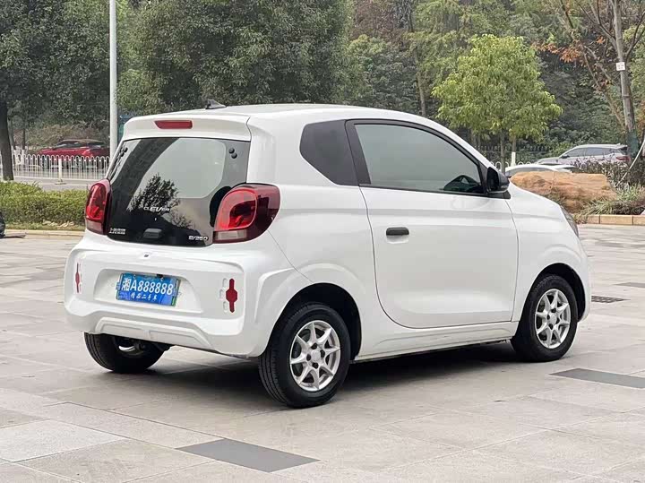 Фото 4 - Roewe Clever