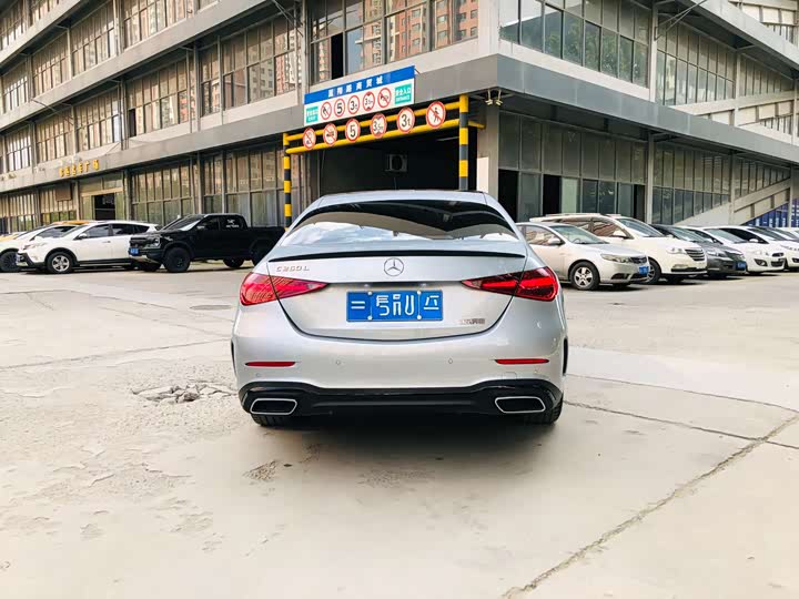 Фото 10 - Mercedes-Benz C-Class