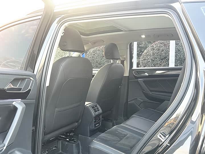 Фото 18 - Volkswagen Tayron