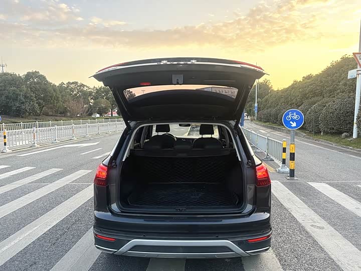 Фото 23 - Volkswagen Tayron