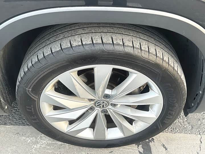 Фото 27 - Volkswagen Tayron