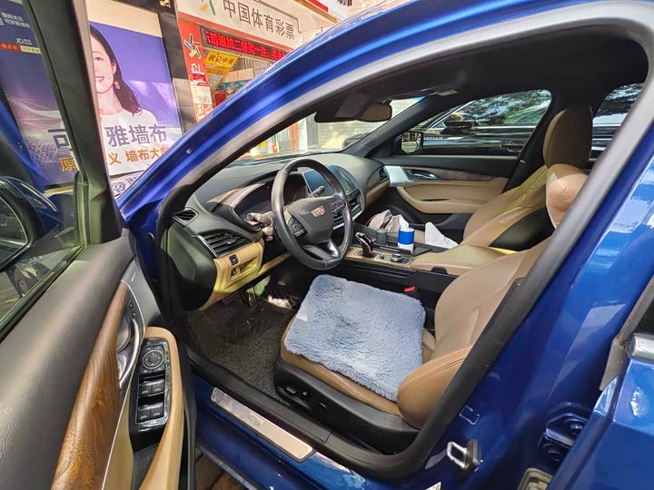 Фото 6 - Cadillac CT5