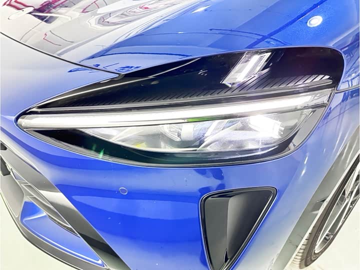 Фото 15 - Xiaomi YU7