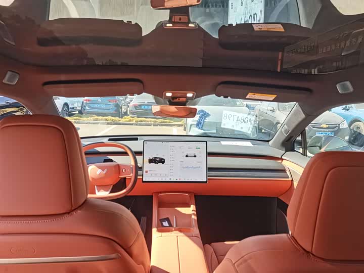 Фото 16 - Nio Onvo L60