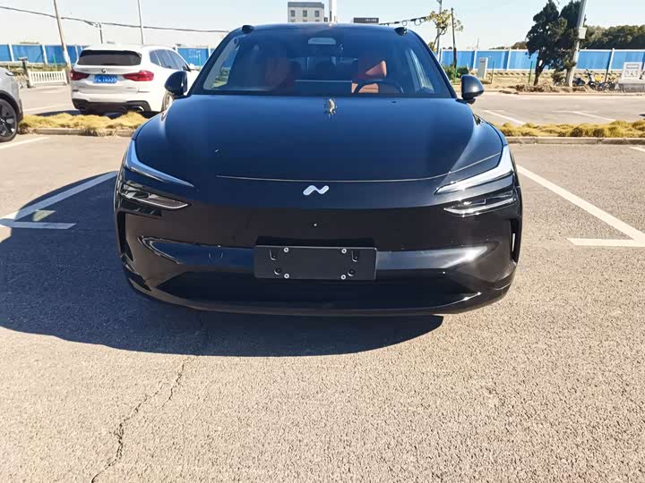 Фото 2 - Nio Onvo L60