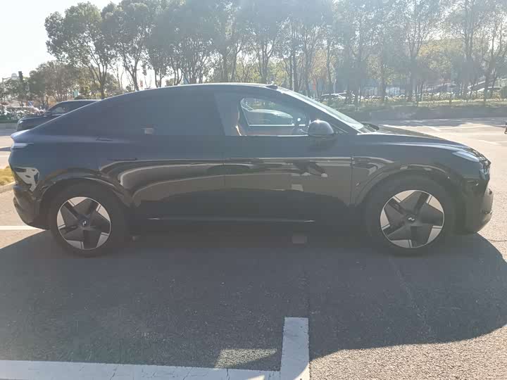 Фото 4 - Nio Onvo L60