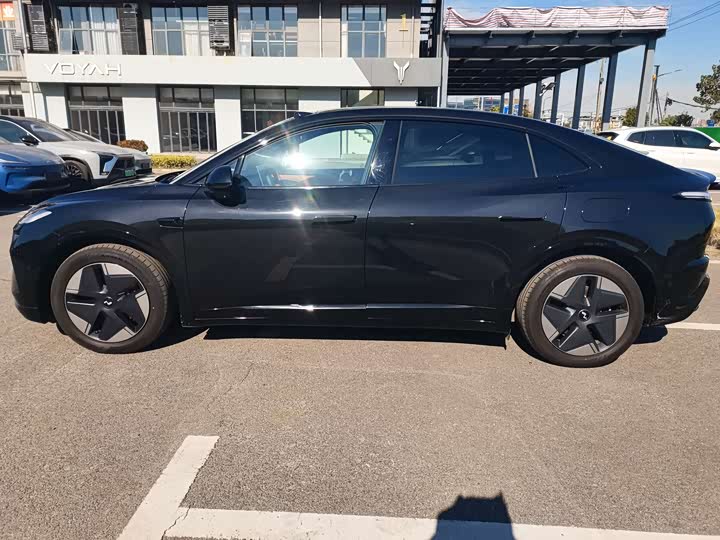 Фото 9 - Nio Onvo L60