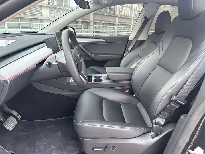 Фото 5 - Tesla Model Y