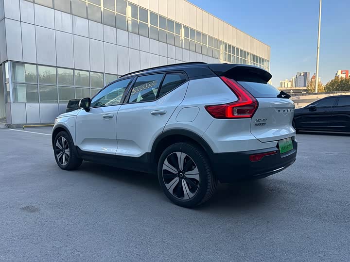 Фото 12 - Volvo XC40 EV
