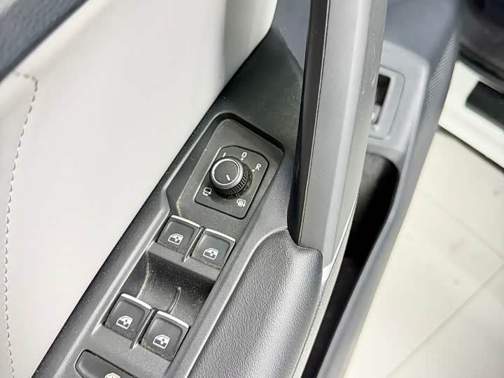 Фото 11 - Volkswagen Tayron