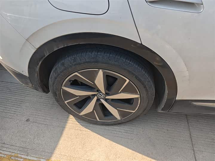 Фото 26 - Volkswagen ID.4 Crozz