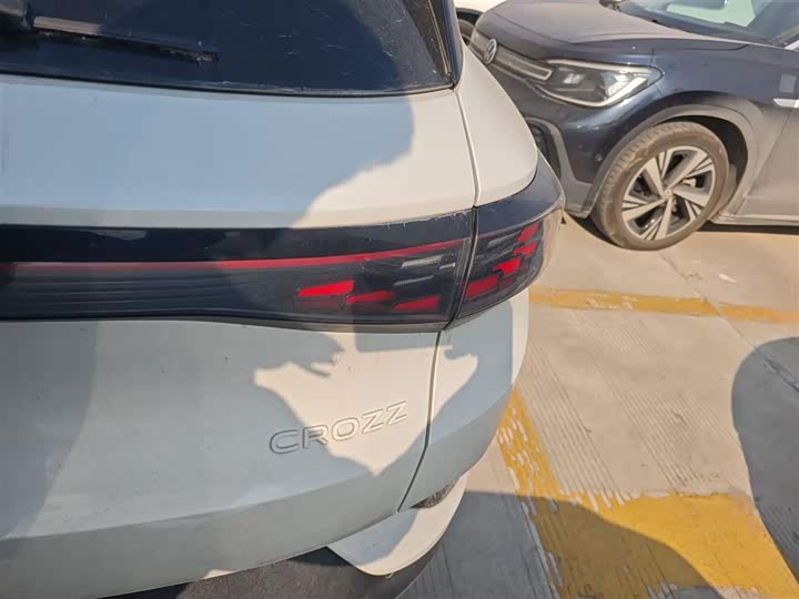 Фото 8 - Volkswagen ID.4 Crozz