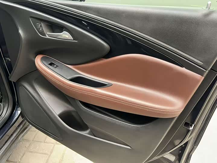 Фото 4 - Buick Envision Plus