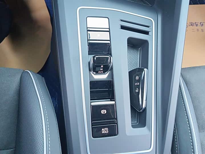 Фото 16 - Volkswagen Golf