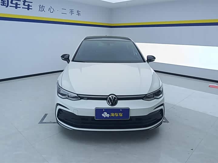 Фото 2 - Volkswagen Golf