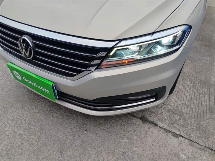 Фото 24 - Volkswagen Lavida