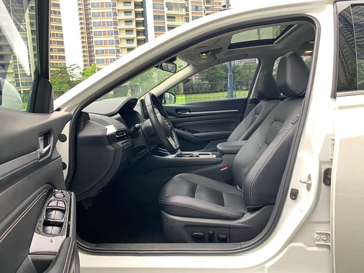 Фото 11 - Nissan Teana