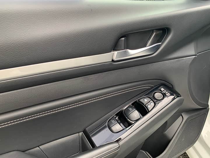 Фото 16 - Nissan Teana