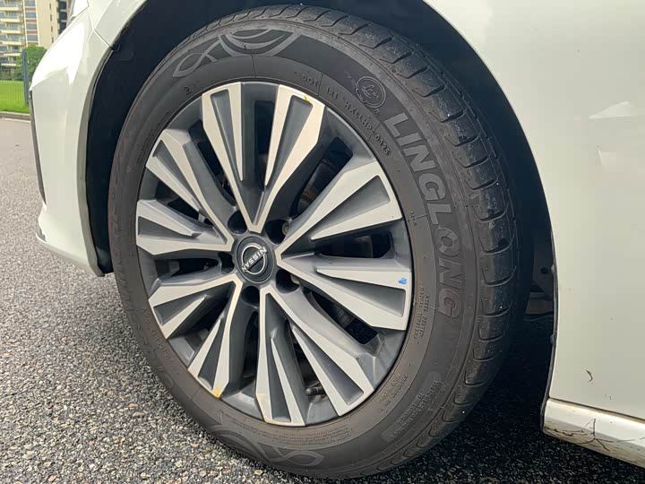 Фото 32 - Nissan Teana