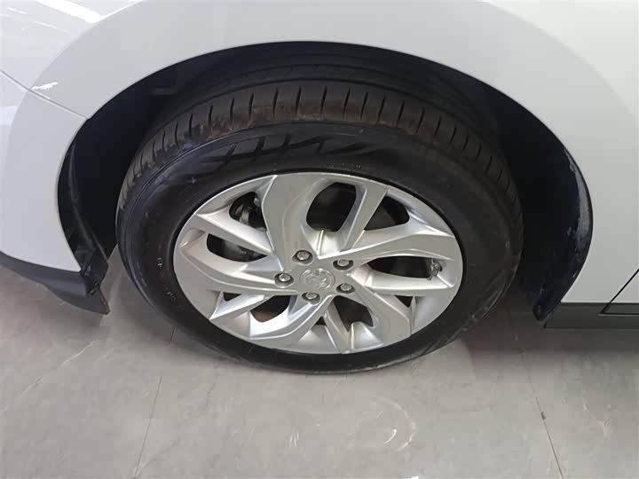 Фото 23 - Buick Velite 6