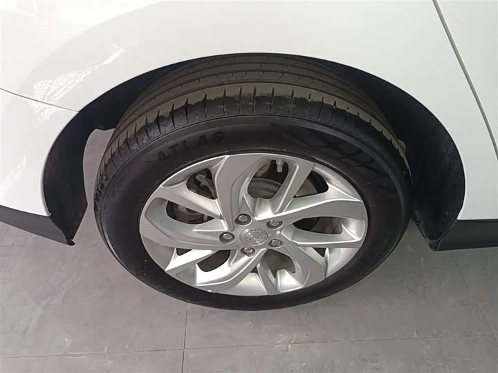 Фото 26 - Buick Velite 6