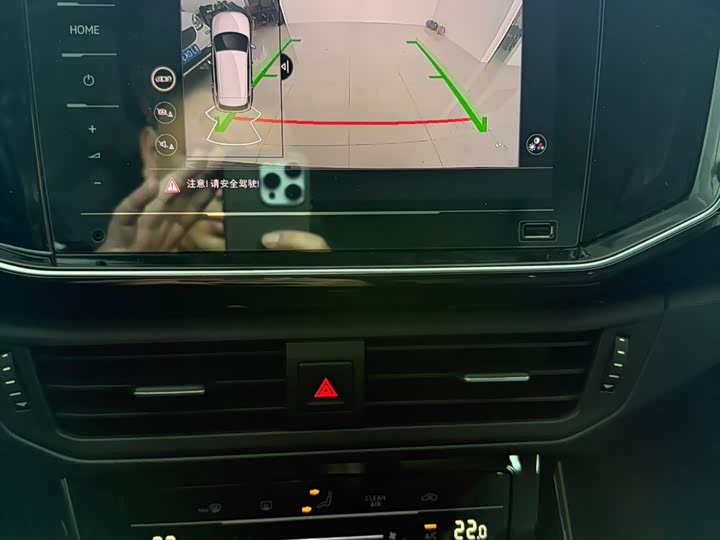 Фото 16 - Volkswagen Tayron