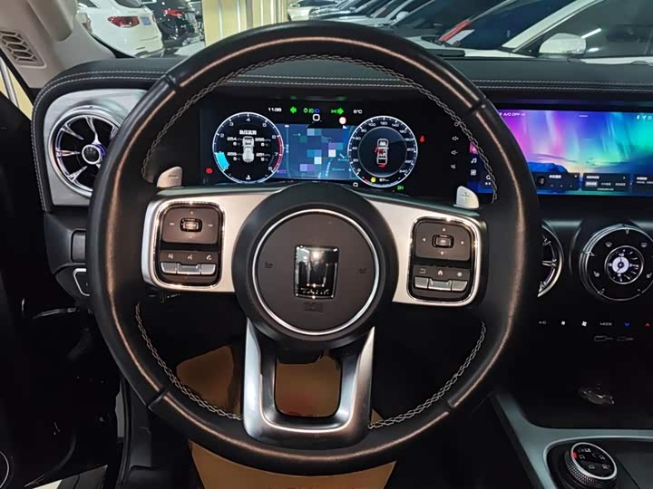 Фото 11 - Tank 300