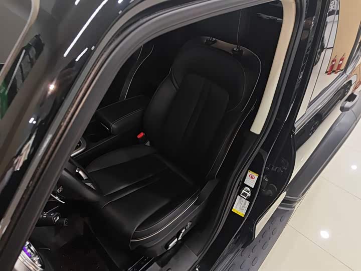 Фото 15 - Tank 300