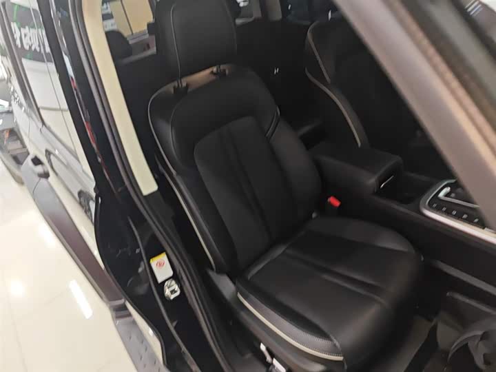 Фото 25 - Tank 300