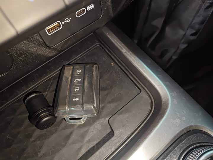 Фото 9 - Tank 300