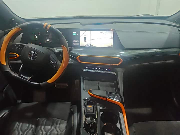 Фото 12 - Changan UNI-T