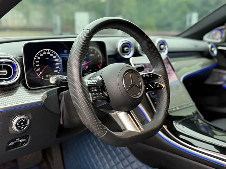 Фото 6 - Mercedes-Benz C-Class