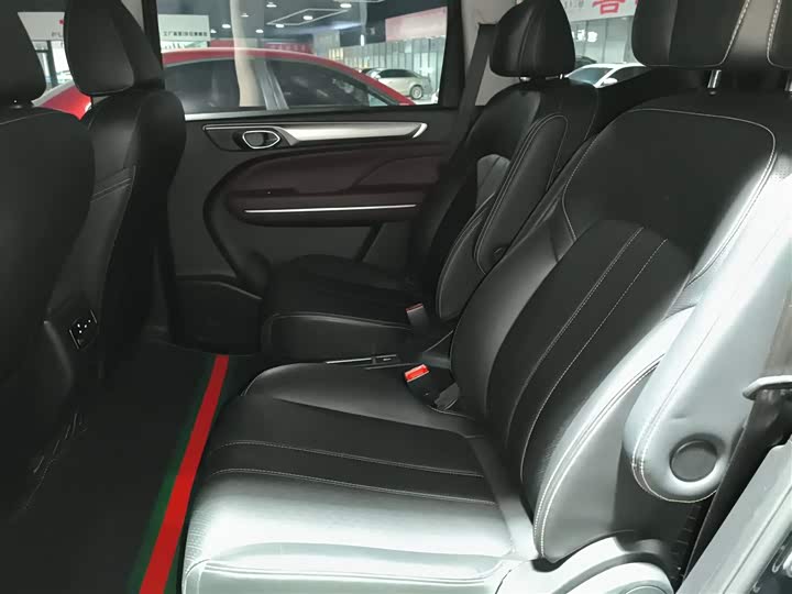 Фото 16 - GAC Trumpchi M6