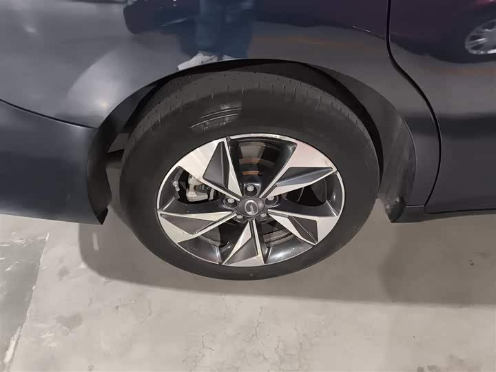 Фото 25 - GAC Trumpchi M6