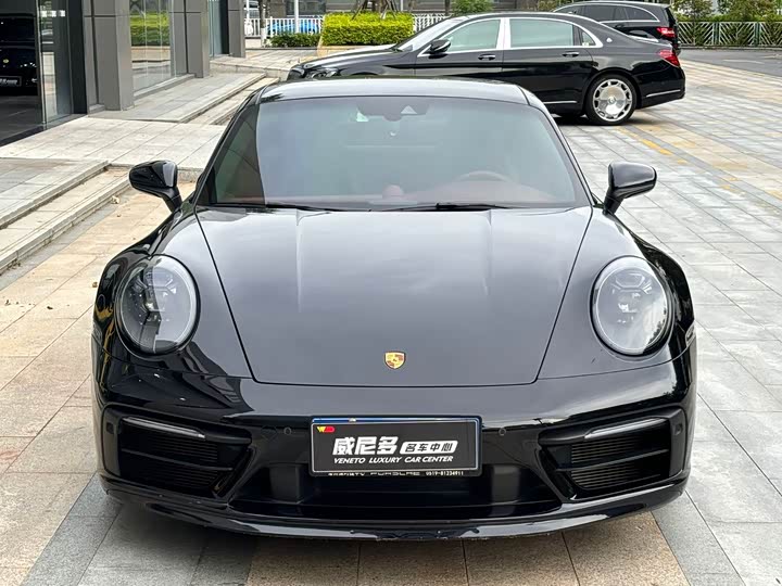 Фото 2 - Porsche 911