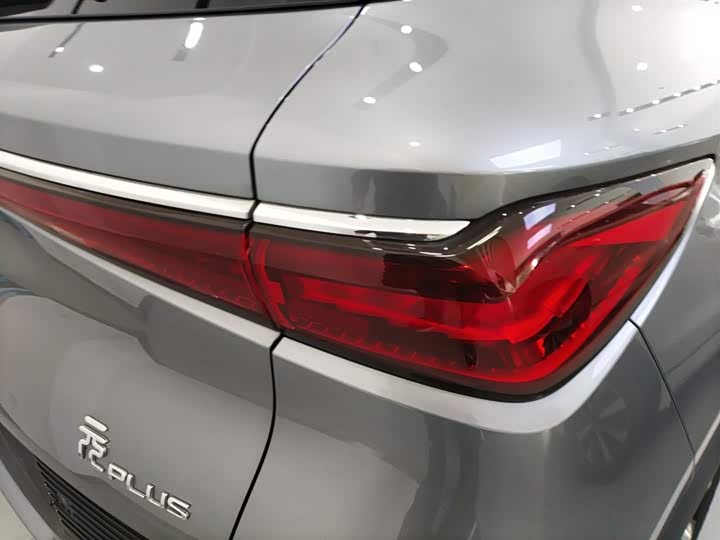 Фото 8 - BYD Yuan Plus