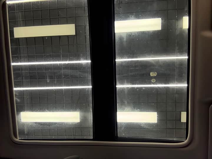 Фото 11 - Honda Vezel