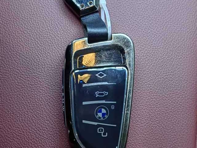 Фото 17 - BMW i4