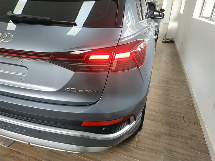 Фото 8 - Audi Q4 e-tron