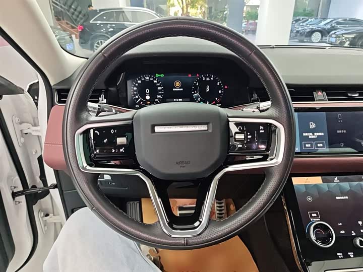 Фото 11 - Land Rover Range Rover Evoque L