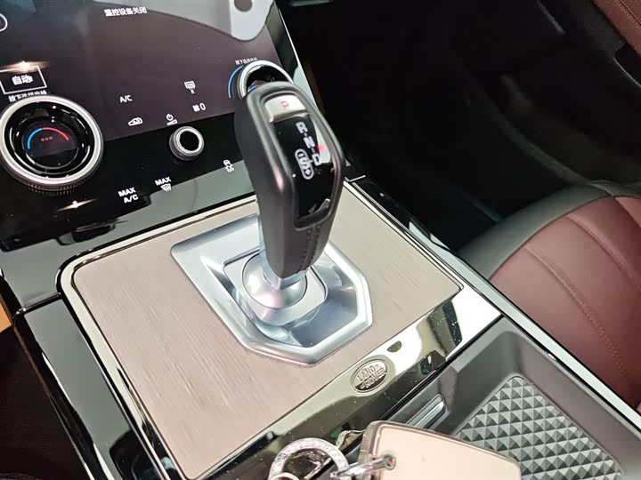 Фото 14 - Land Rover Range Rover Evoque L