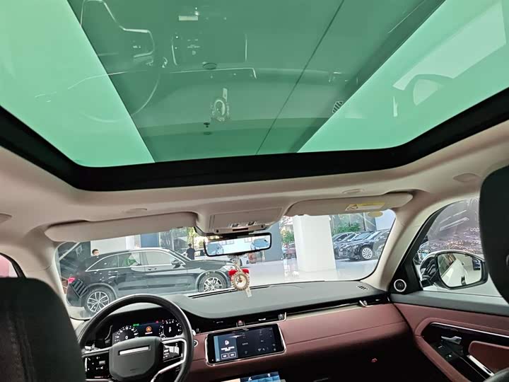 Фото 18 - Land Rover Range Rover Evoque L