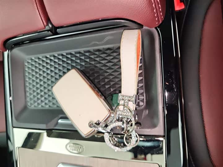 Фото 9 - Land Rover Range Rover Evoque L