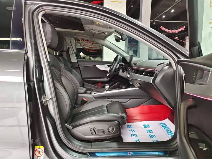 Фото 12 - Audi A4L