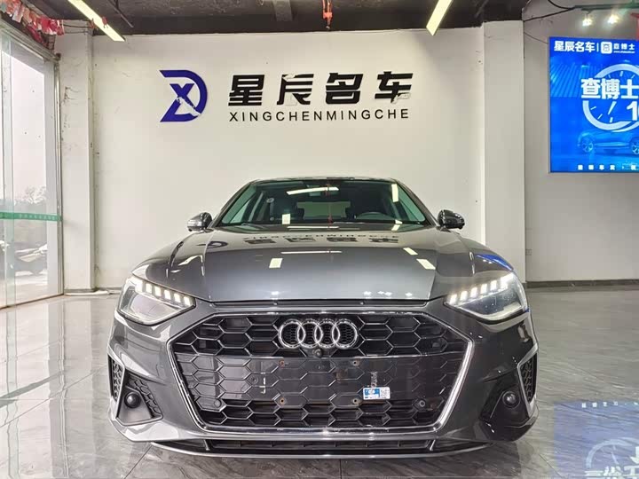 Фото 2 - Audi A4L