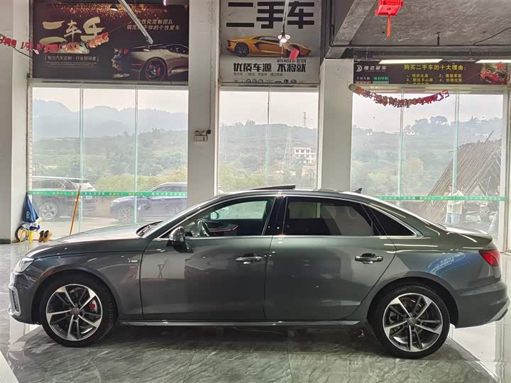 Фото 7 - Audi A4L