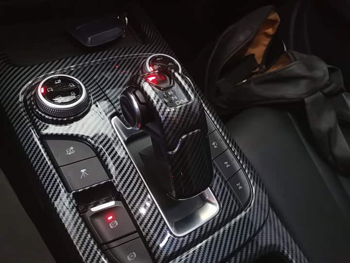 Фото 14 - Tank 300